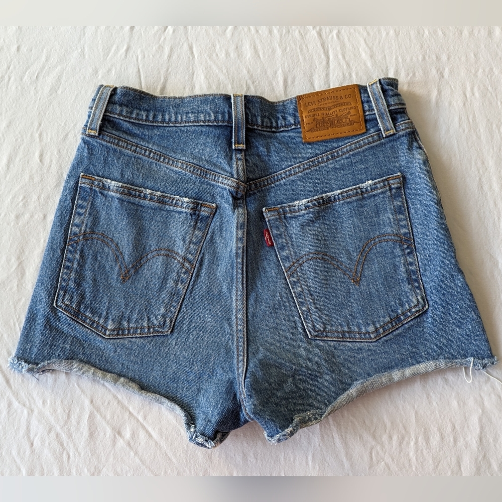 Levi's Ribcage Shorts 28